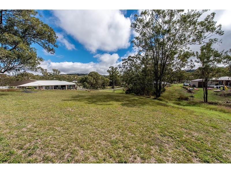 13 Acacia Avenue, Top Camp QLD 4350