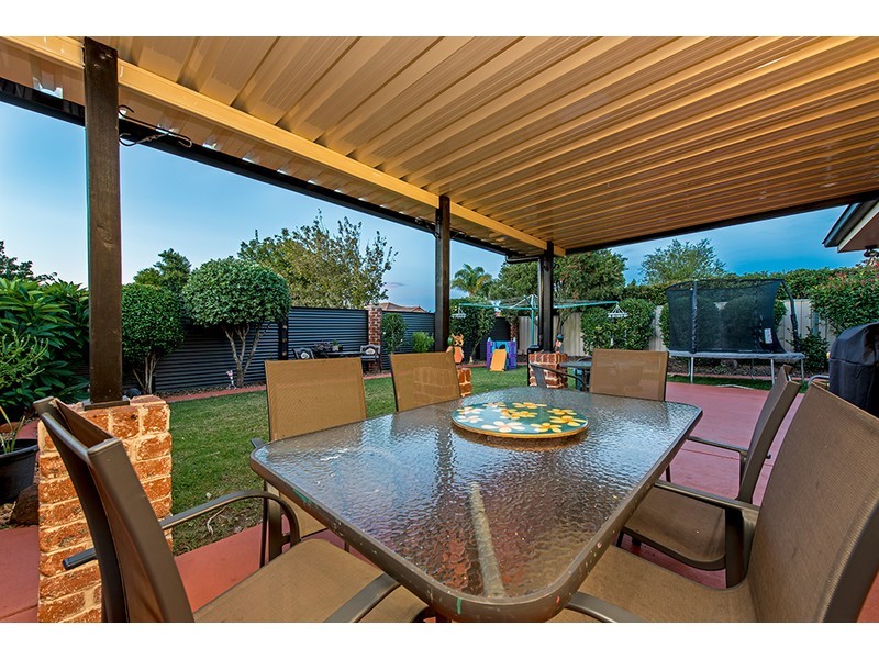 12 Chelwyn Street, Middle Ridge QLD 4350