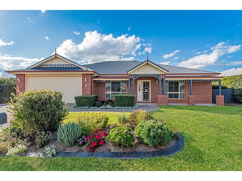 4 Sommariva Street, Westbrook QLD 4350