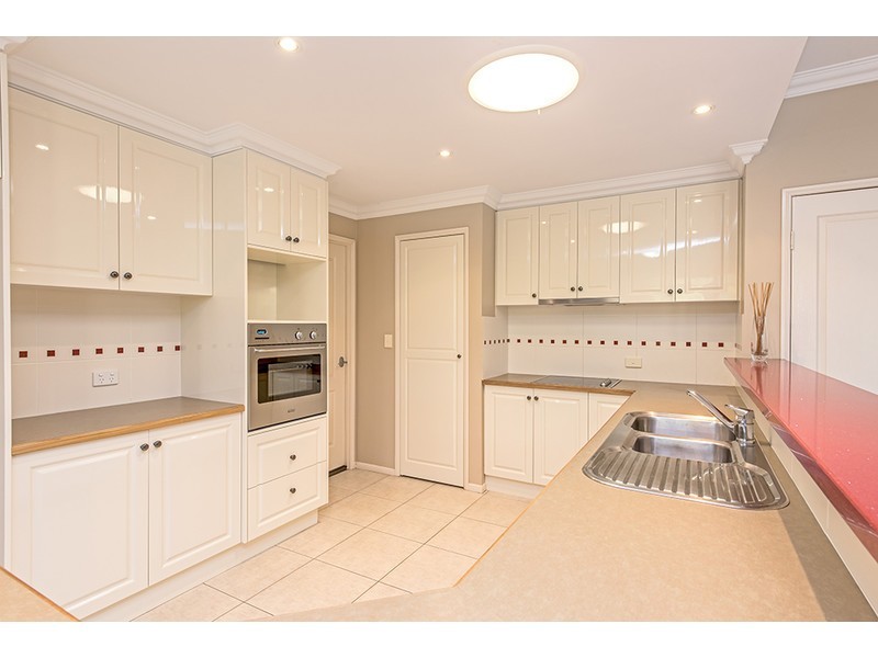 4 Sommariva Street, Westbrook QLD 4350