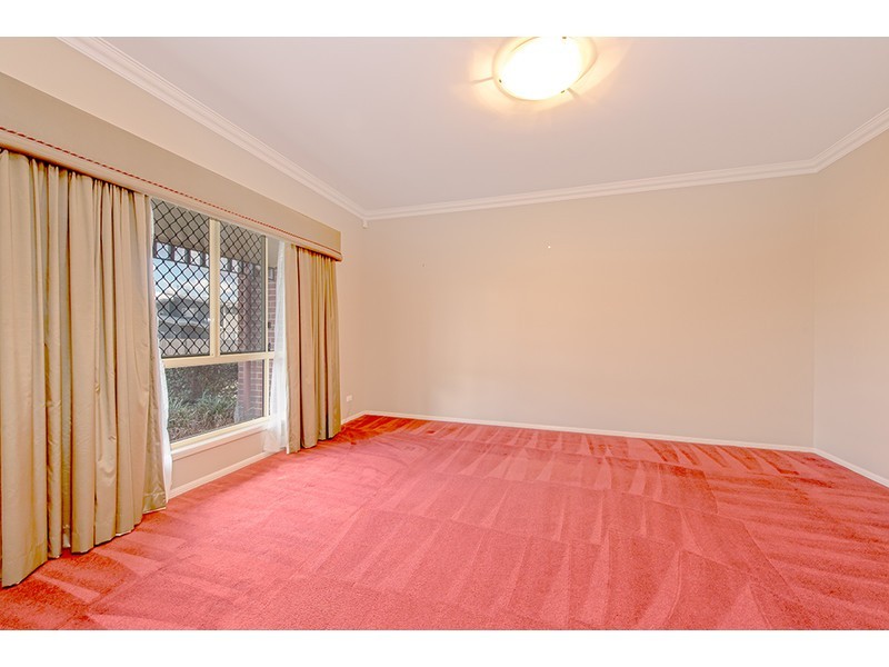 4 Sommariva Street, Westbrook QLD 4350