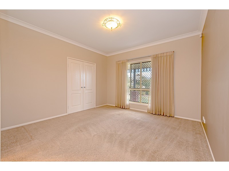 4 Sommariva Street, Westbrook QLD 4350