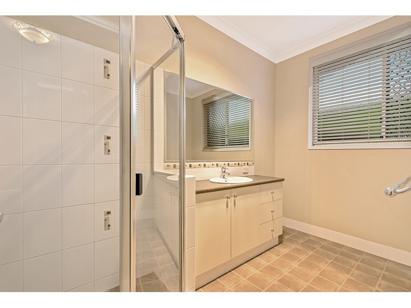 4 Sommariva Street, Westbrook QLD 4350