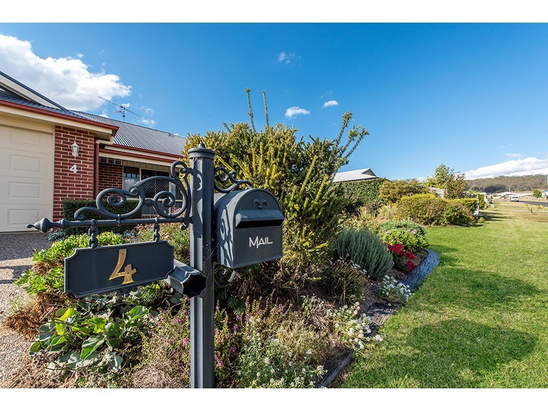 4 Sommariva Street, Westbrook QLD 4350