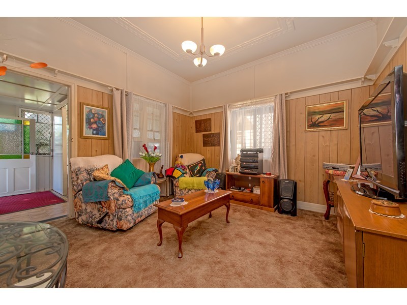 120 Jellicoe Street, North Toowoomba QLD 4350