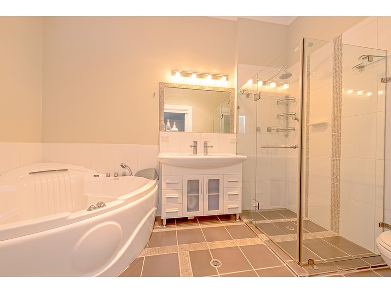 44 Cumming Street, North Toowoomba QLD 4350