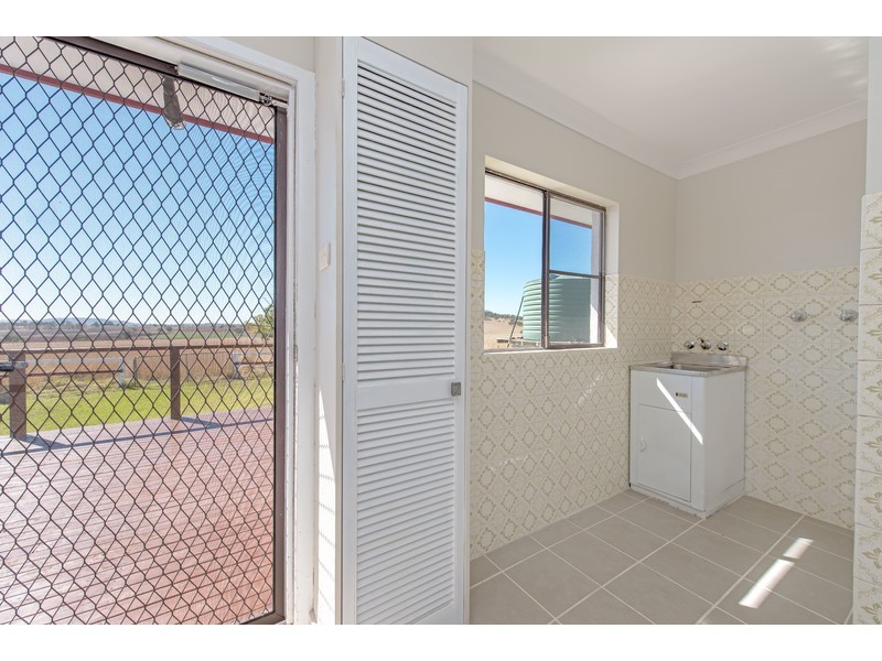 13945 New England Highway, Greenmount East QLD 4359