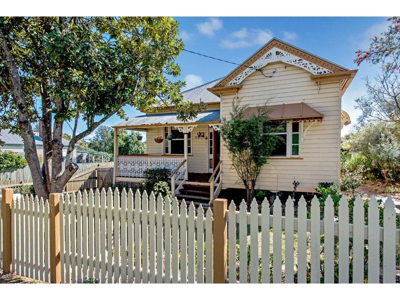 7 Cooper Street, South Toowoomba QLD 4350