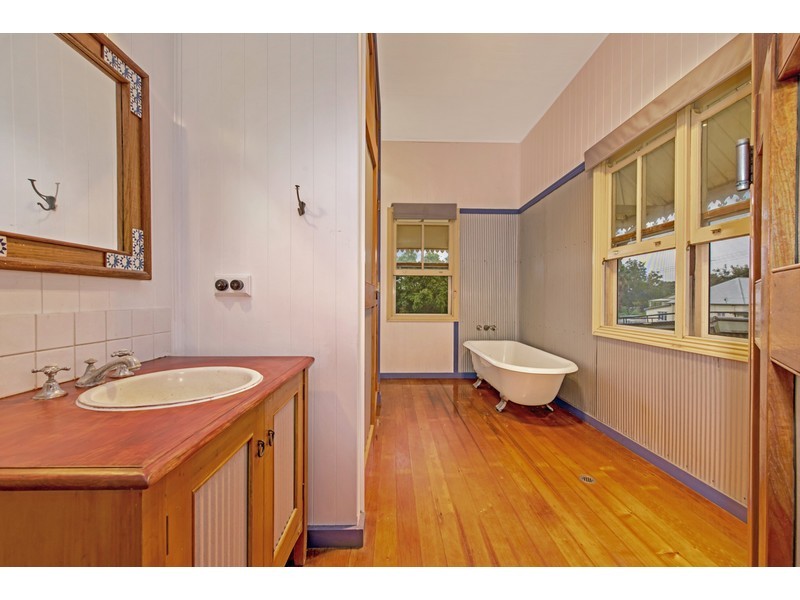 7 Cooper Street, South Toowoomba QLD 4350