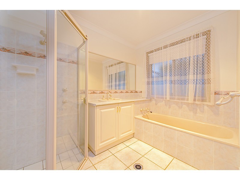20 Jutsum Street, Middle Ridge QLD 4350