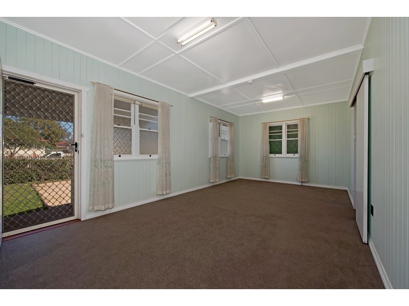 15a Buckland Street, Harristown QLD 4350
