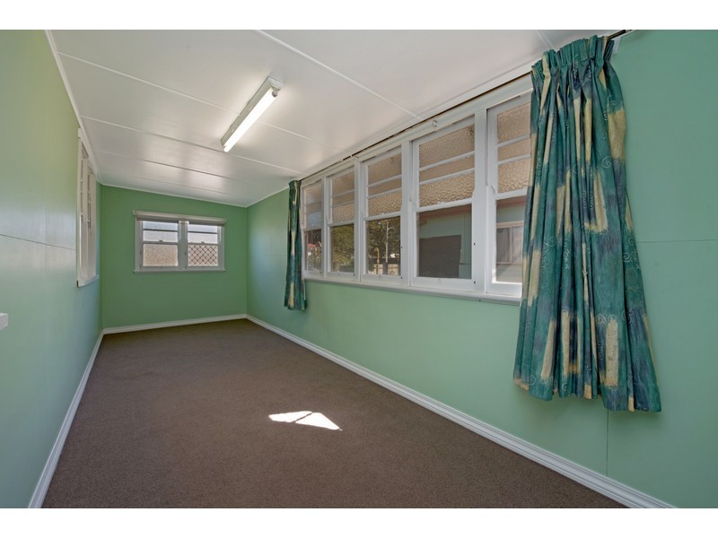 15a Buckland Street, Harristown QLD 4350
