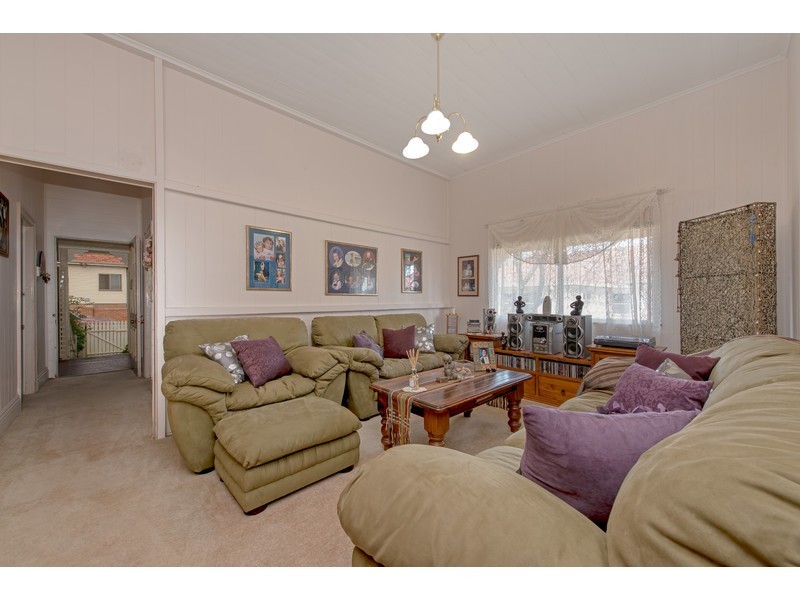 17 Sir Street, North Toowoomba QLD 4350