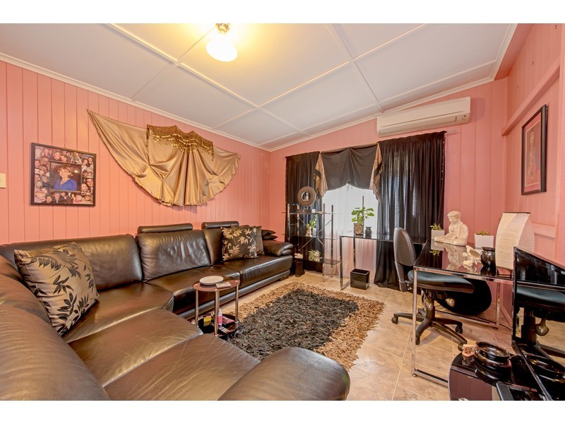17 Sir Street, North Toowoomba QLD 4350