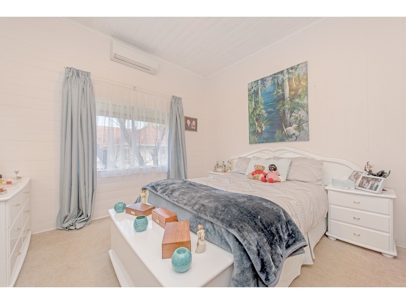 17 Sir Street, North Toowoomba QLD 4350