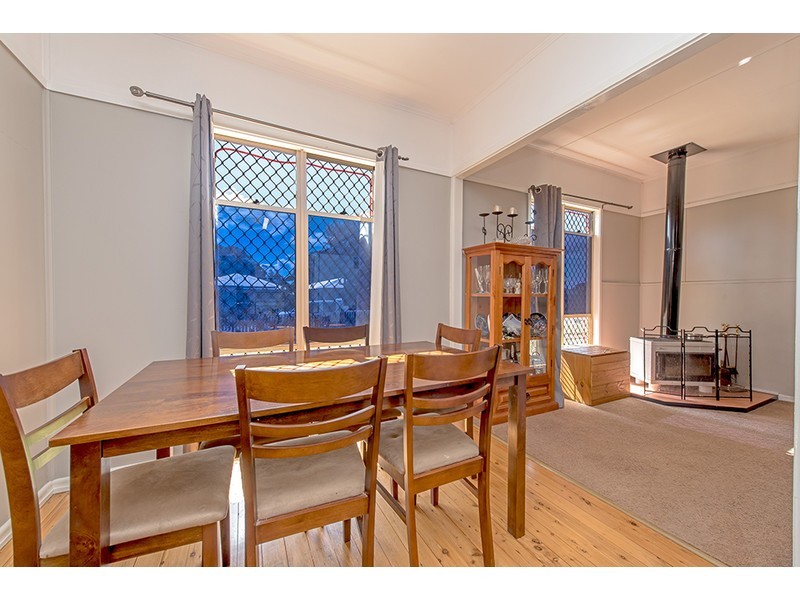 28 Buckland Street, Harristown QLD 4350