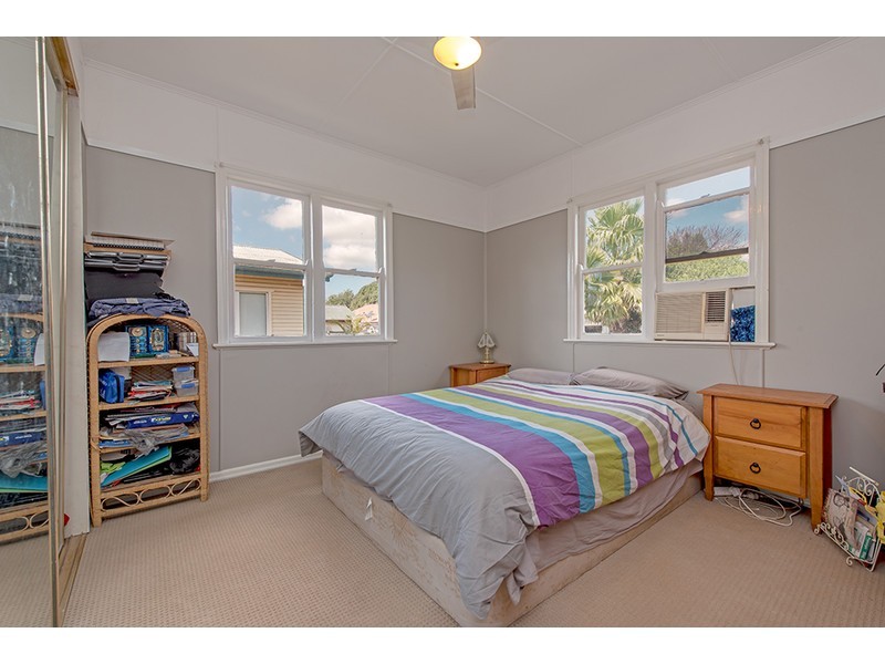 28 Buckland Street, Harristown QLD 4350