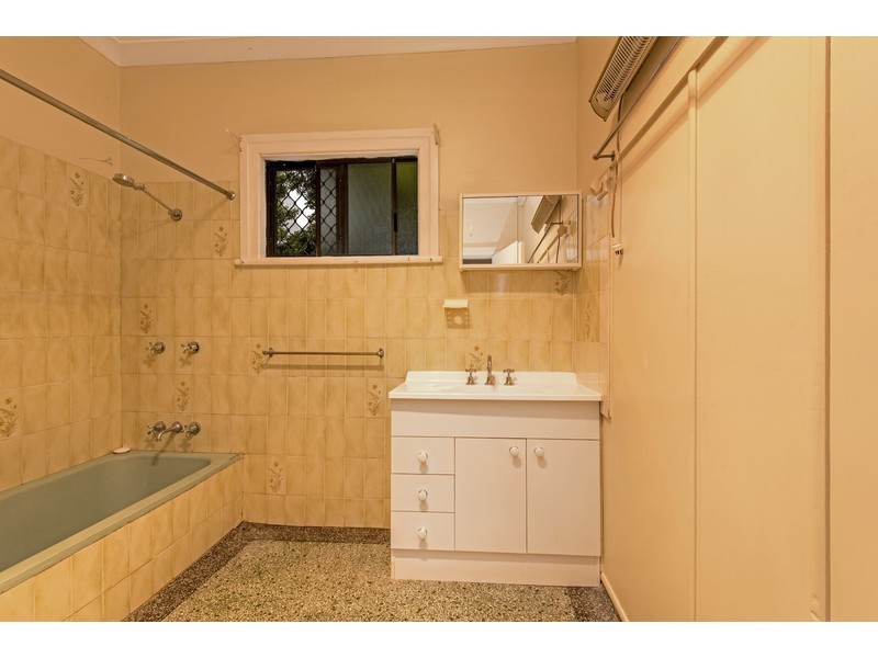 182 Russell Street, Newtown QLD 4350