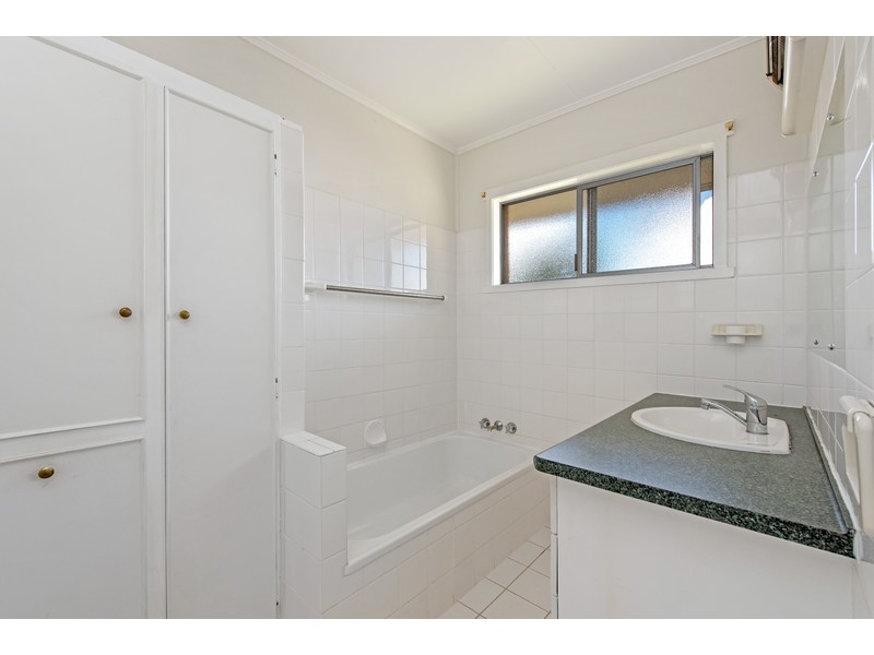 56 Buckland Street, Harristown QLD 4350