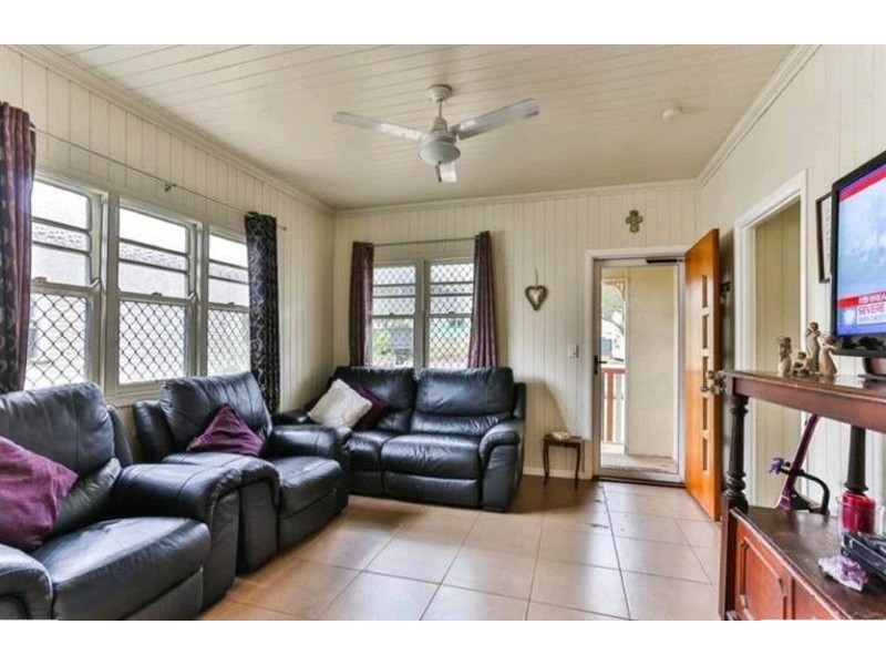 15 Park Street, Wilsonton QLD 4350