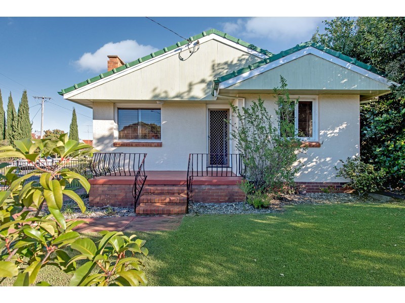 238a Herries Street, Newtown QLD 4350
