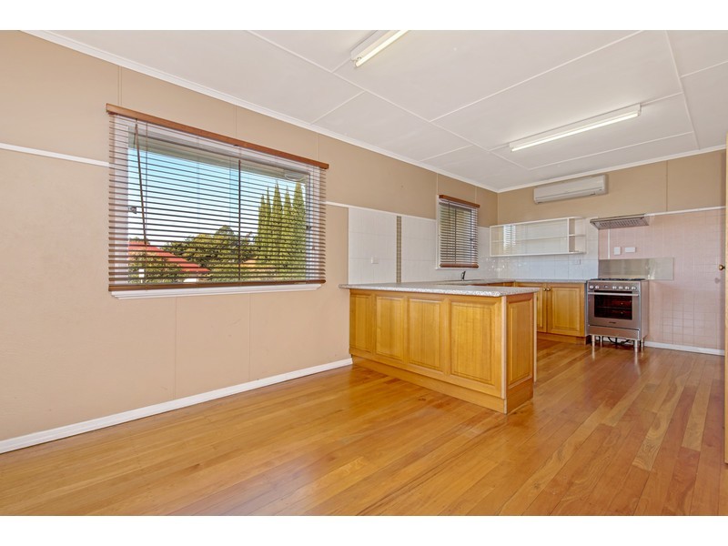 238a Herries Street, Newtown QLD 4350
