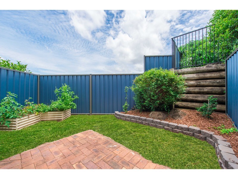 3/2 Benjamin Street, Mount Lofty QLD 4350