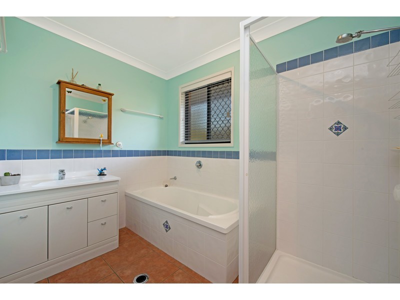 27 Stark Drive, Vale View QLD 4352