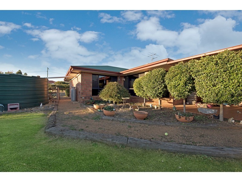 27 Stark Drive, Vale View QLD 4352