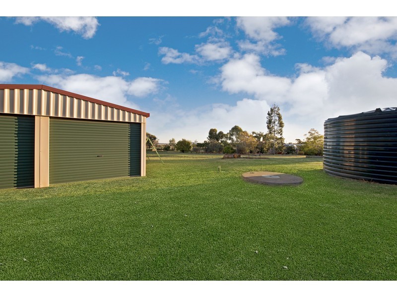 27 Stark Drive, Vale View QLD 4352