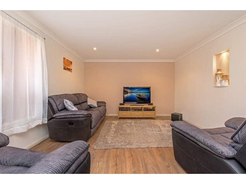 39 Dalzell Crescent, Darling Heights QLD 4350