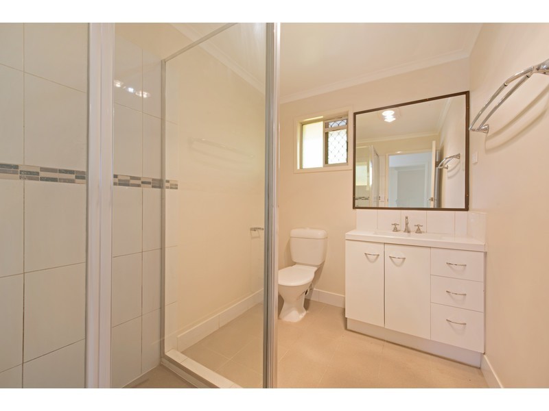 4 Gunn Street, Kearneys Spring QLD 4350