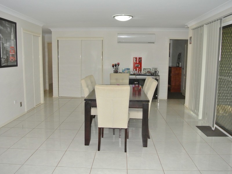 35 Berghofer Drive, Oakey QLD 4401