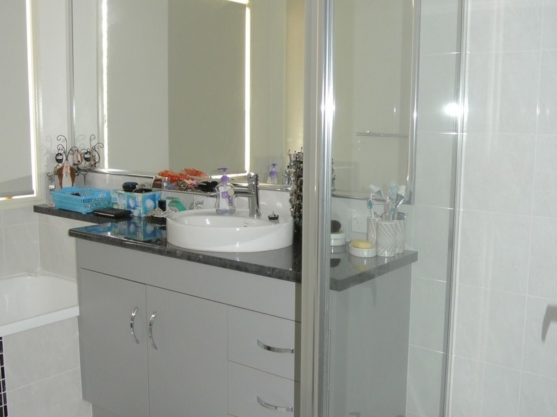 35 Berghofer Drive, Oakey QLD 4401