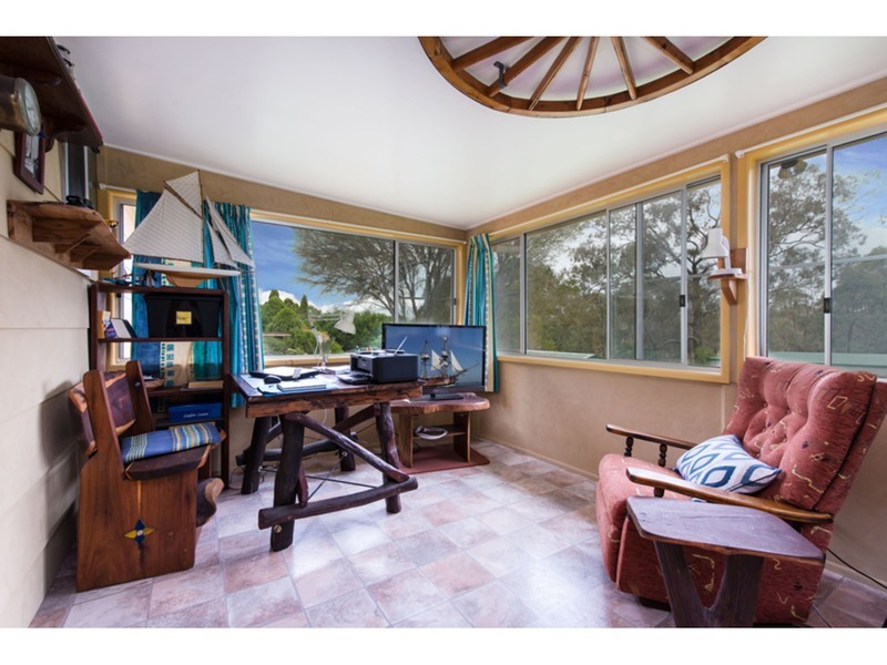 17 Railway Terrace, Crows Nest QLD 4355