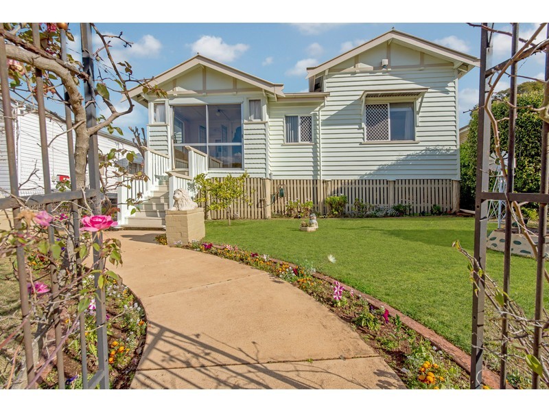 136 Perth Street, South Toowoomba QLD 4350