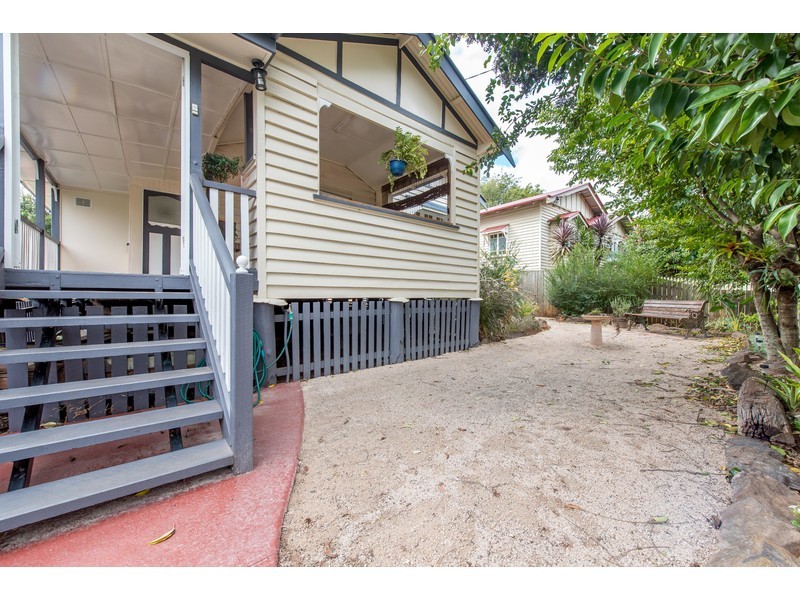 155 Bridge Street, North Toowoomba QLD 4350