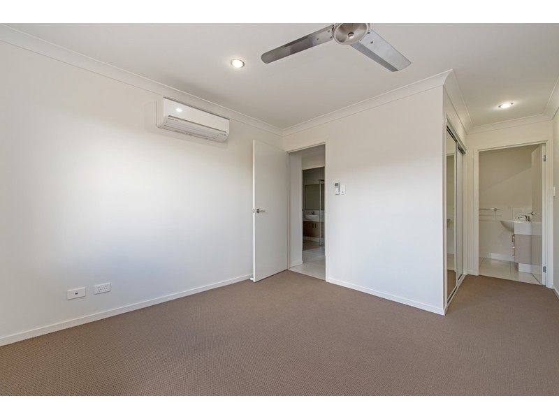 2/1 Barron Lane, Glenvale QLD 4350