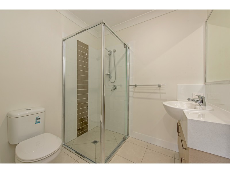 2/1 Barron Lane, Glenvale QLD 4350