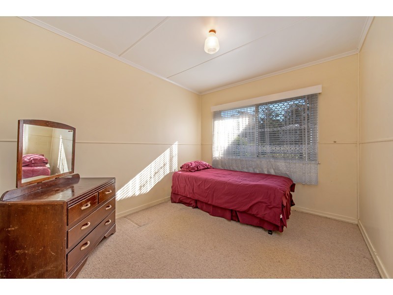 20 Geoffrey Street, Mount Lofty QLD 4350
