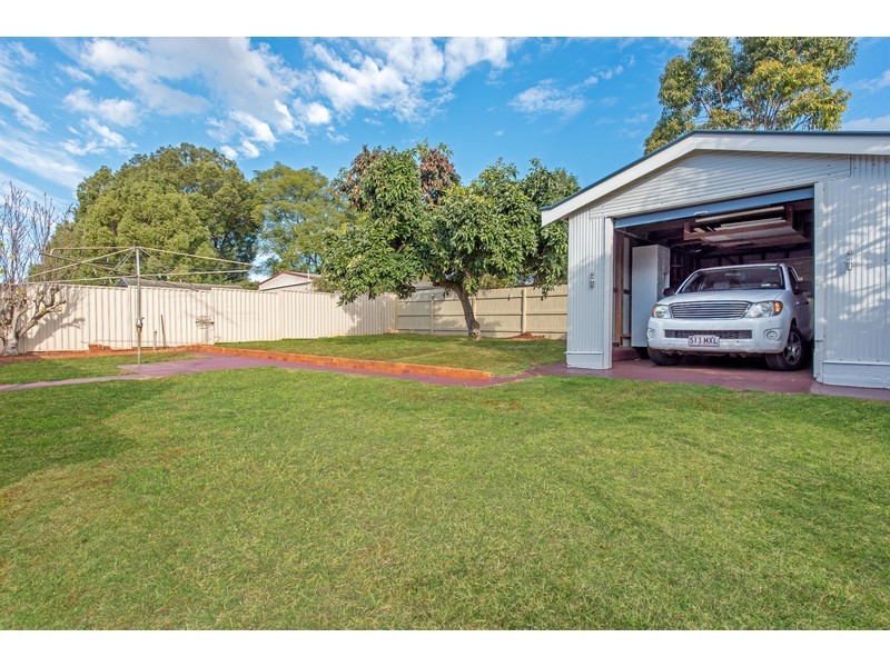 184 Taylor Street, Newtown QLD 4350