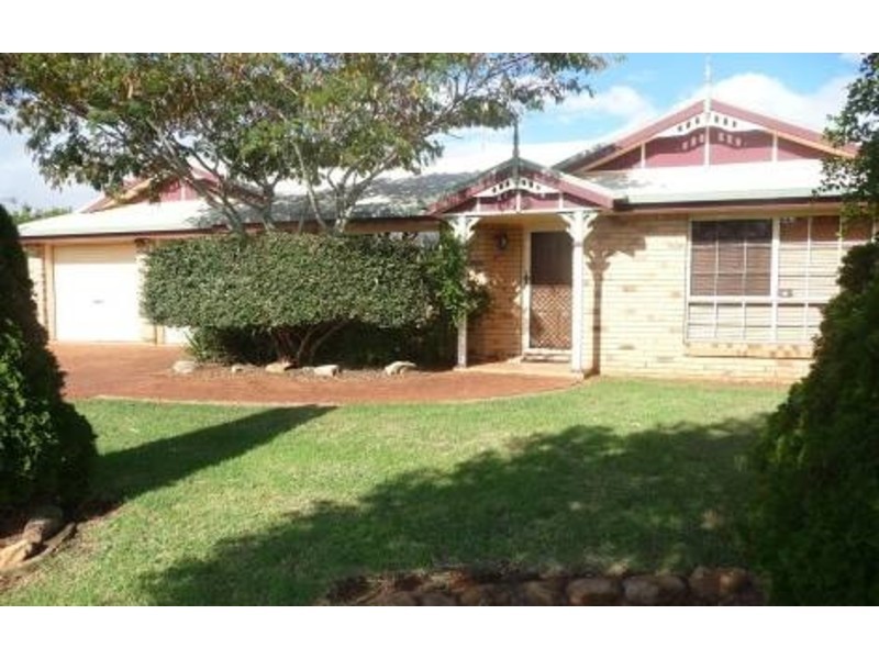 460 Hume Street, Middle Ridge QLD 4350