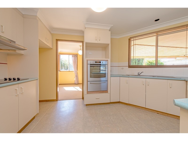 2 Silver Gum Court, Glenvale QLD 4350