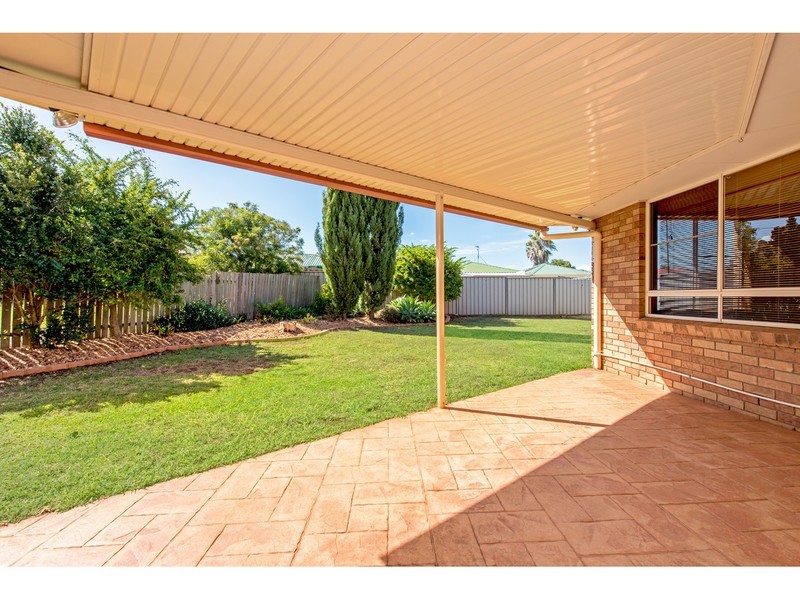 2 Silver Gum Court, Glenvale QLD 4350