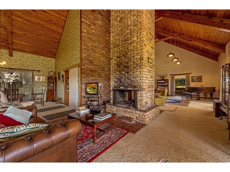 20 Barker Street, Goombungee QLD 4354