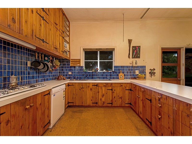 20 Barker Street, Goombungee QLD 4354