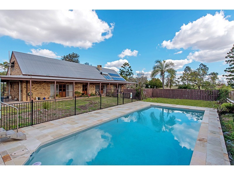 20 Barker Street, Goombungee QLD 4354