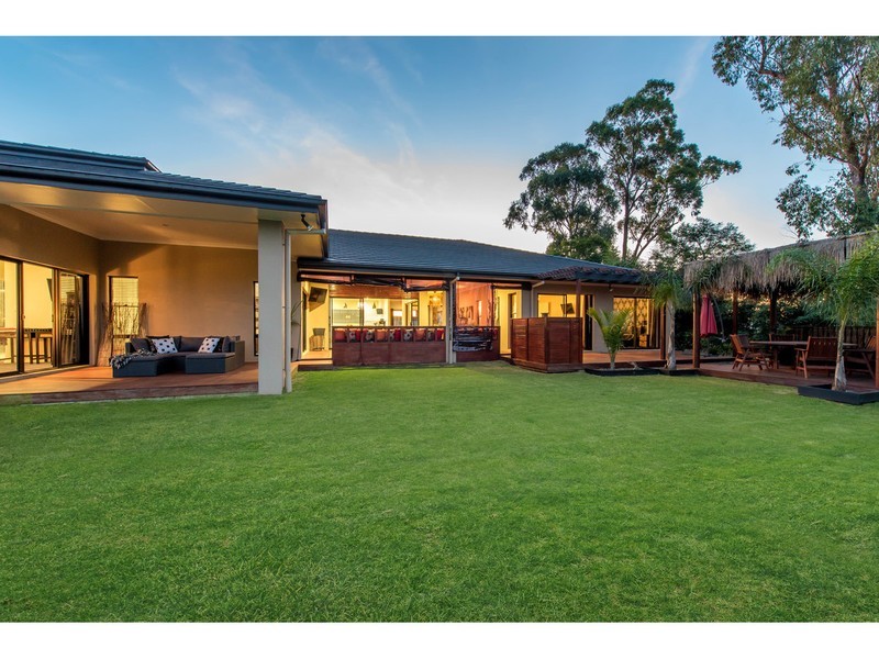 1 Caithness Court, Middle Ridge QLD 4350