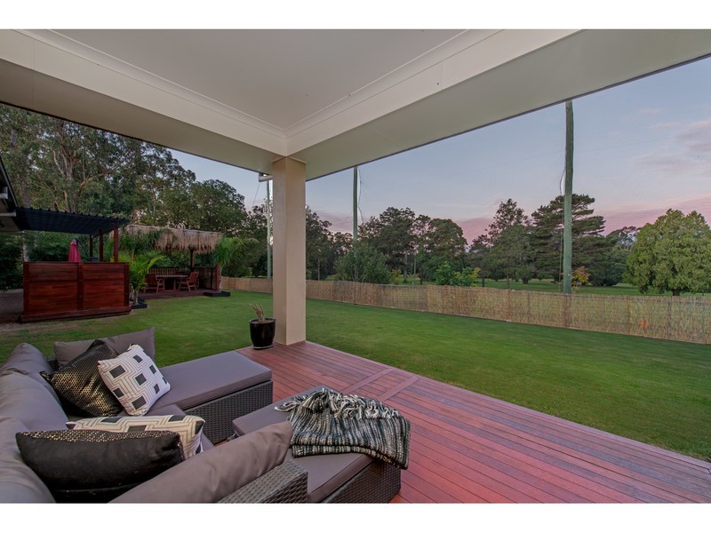 1 Caithness Court, Middle Ridge QLD 4350