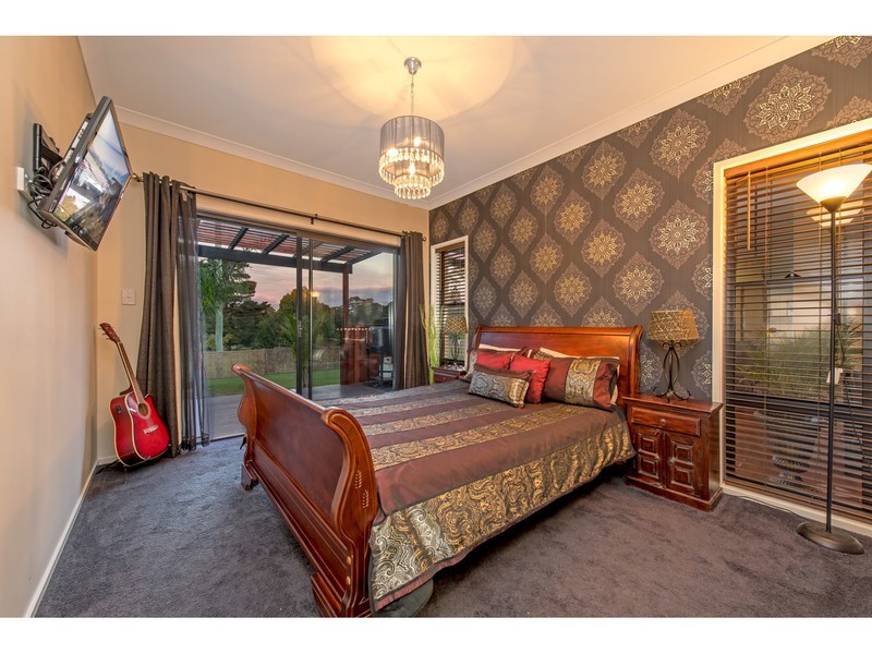 1 Caithness Court, Middle Ridge QLD 4350